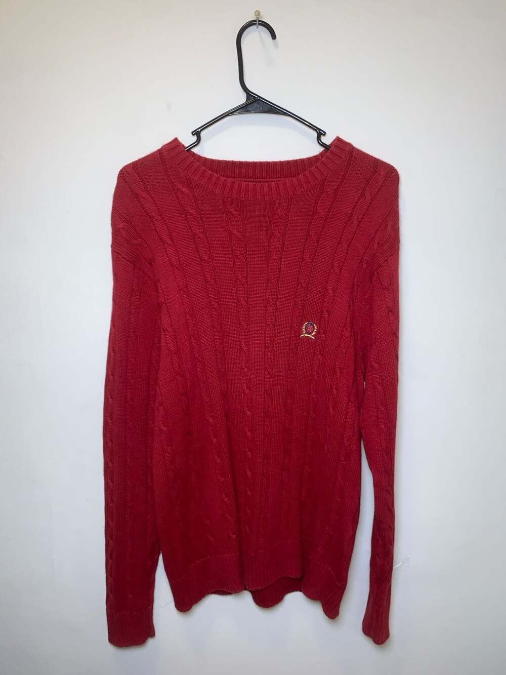 Tommy Hilfiger Men's Red Cable Knit Crest Logo Crew Neck Sweater